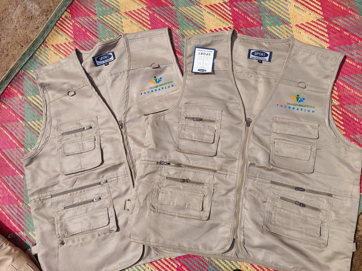 T-shirt Guyz Uganda tweet media