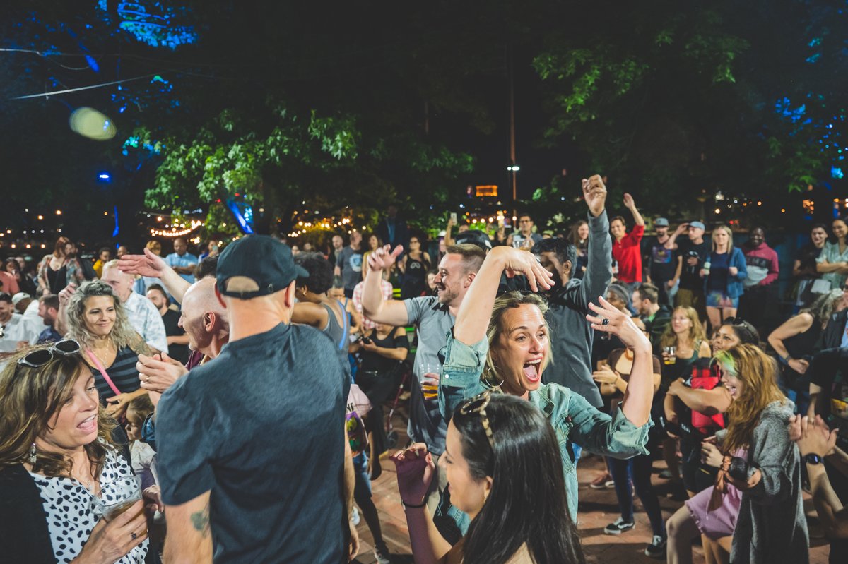Dance party, anyone? Kickstart your weekend at After Work Sessions tomorrow from 7:30 pm to 10:30 pm and get your groove on with <a href="/TheWCE/">Shekhinah B.</a>! 

bit.ly/3Nd1bK3

#MyPhillyWaterfront #SSHP