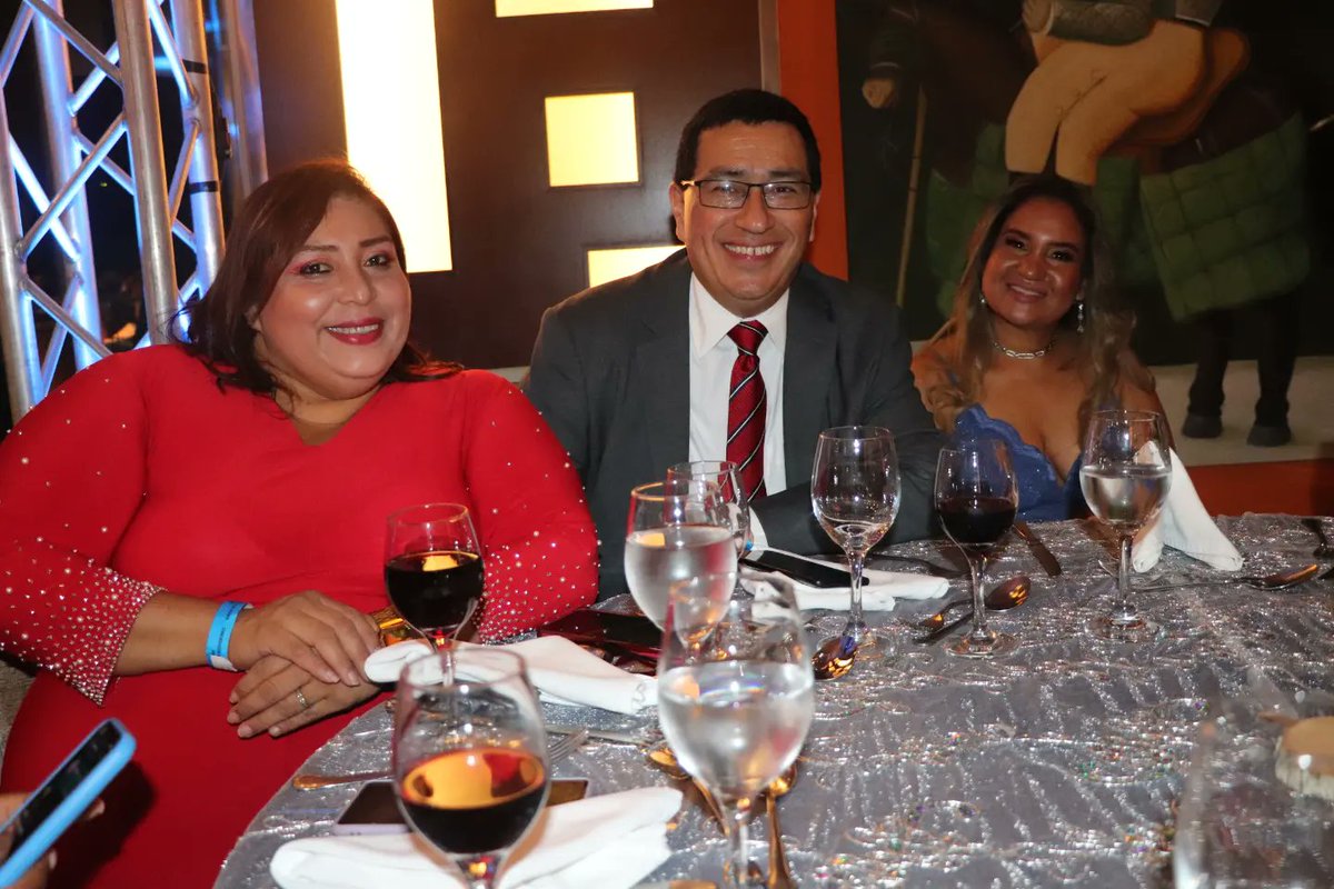 Celebración de la gran cena bailable en conmemoración del día del abogado