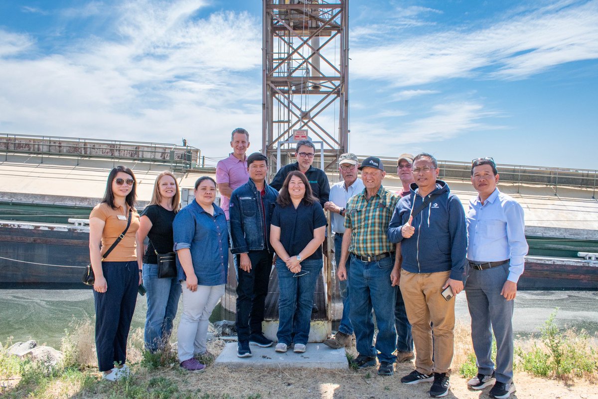 Idaho Wheat hosted a team of wheat buyers from Indonesia, Vietnam, Malaysia, Philippines, and Myanmar in Lewiston last week and showed off one of our greatest assets, the Columbia Snake River System.