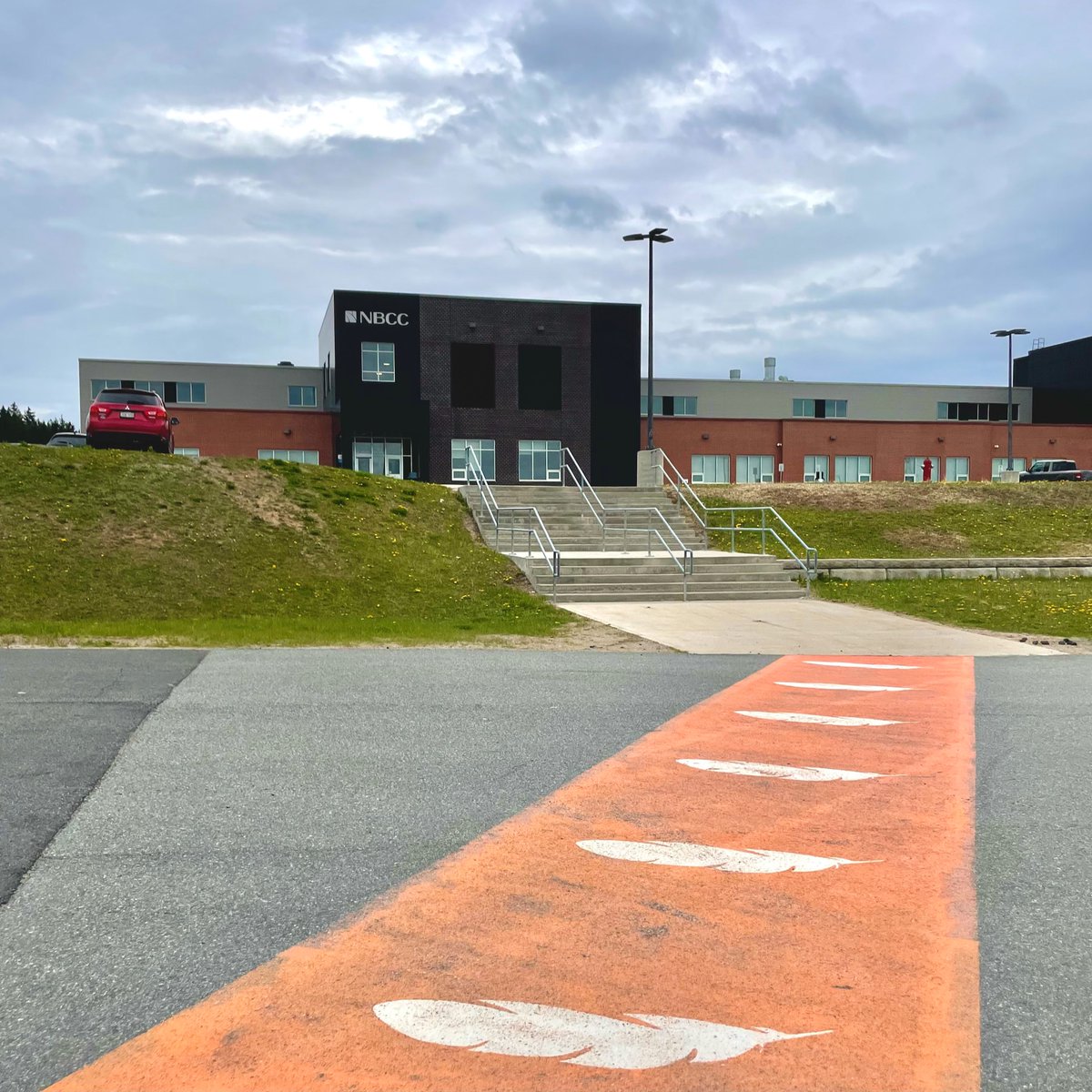 myNBCC's tweet photo. Big thanks to EllisDon! ποΈ Their donation of $50K to the #NBCCGoingBeyond campaign is breaking down barriers for Indigenous learners!
Thank you for empowering learners and shaping tomorrow's leaders. Let's go beyond together! πβ¨
News Release β‘οΈ https://t.co/sbdHKX6vT4 https://t.co/FAB0EIUWdp