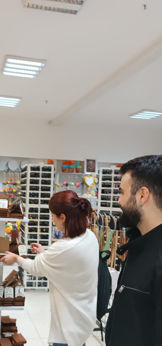 irmakeroll's tweet photo. Daha ne kadar romantik olabilirdüm https://t.co/OoGsYgM5Qd