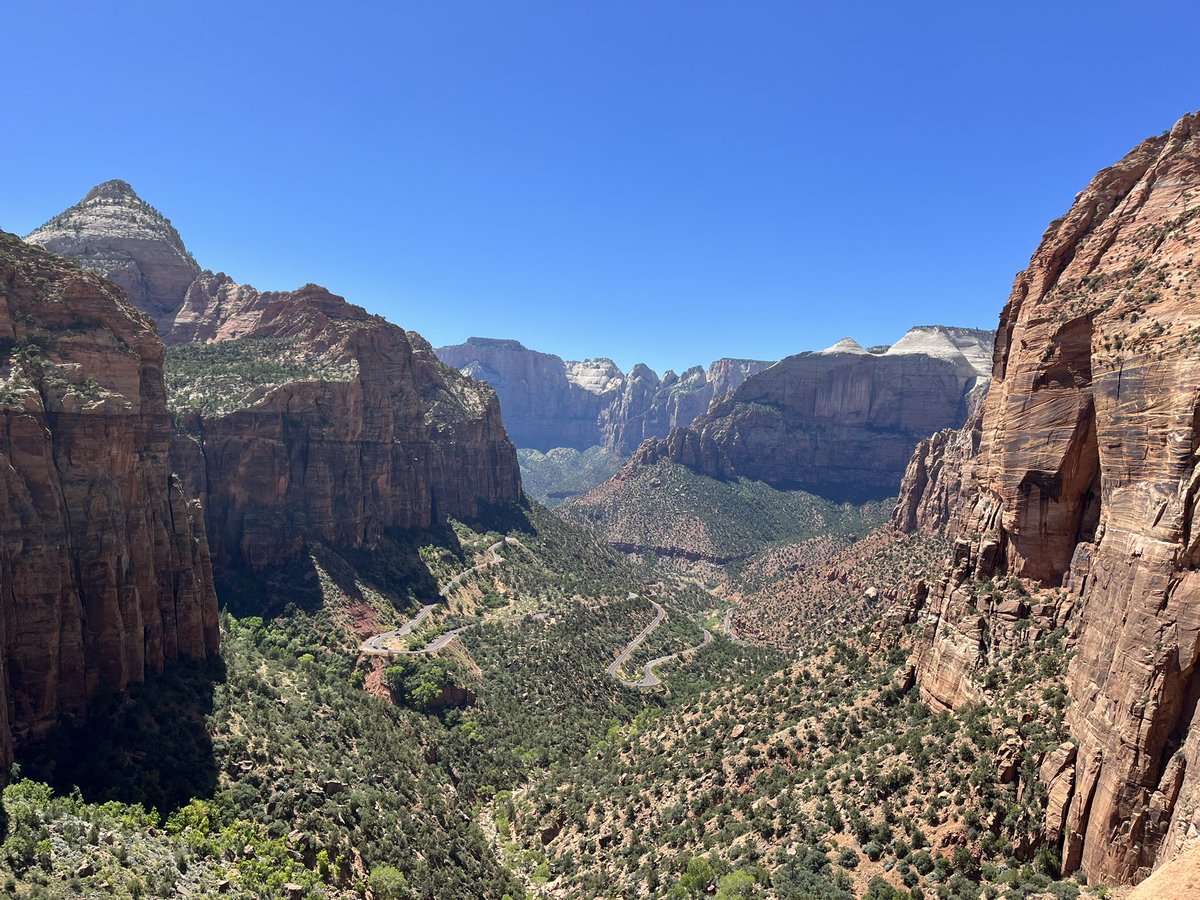 OlsonNPHS's tweet photo. Zion and Bryce Canyon National Parks ✔️ #nphstravels https://t.co/5x0gUnHc7T