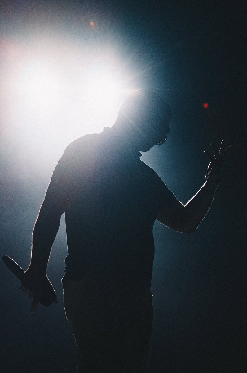 cada vez que vejo esta foto parece algo de especial