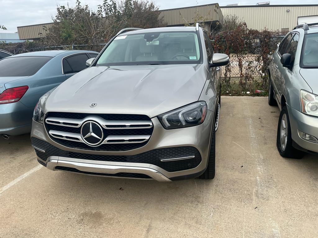 2020 Gle 350 Mercedes Benz SUV #Foreignusedcarforsaleinnigeria #usedcars #Buyme #cheapcarsforsale #tokubocars #toks #usedcarsforsale #Whichcarareyoubuyingfromme #allcarsavailable #buyfromme #mercedesbenz #allcars #allmodels #wedelivertoyou #whatdoyouwant #weareatyourservices