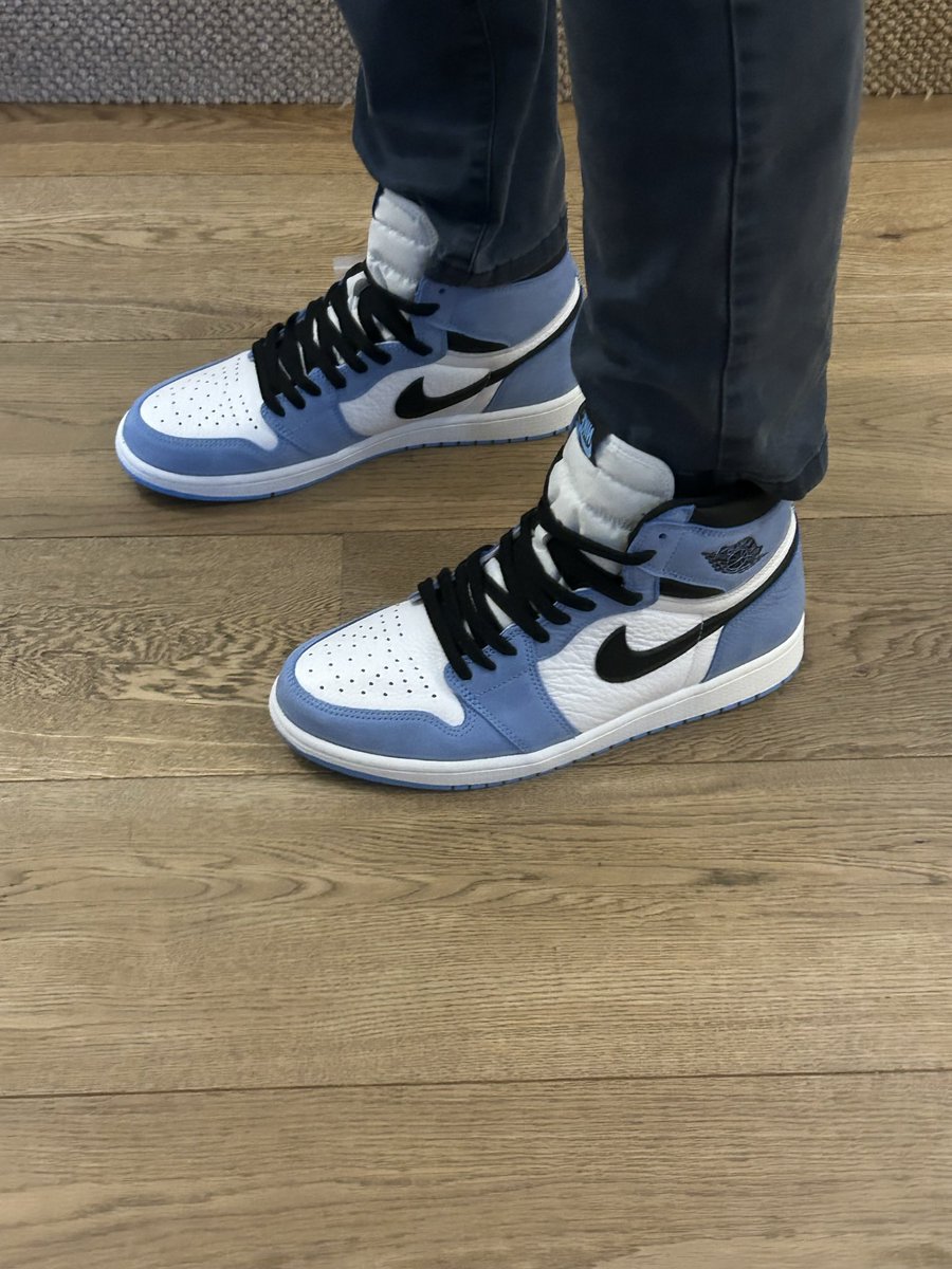 Mark_Way's tweet photo. I think I am in love 😍 #GotItOnStockX https://t.co/1zwnAEnpNm