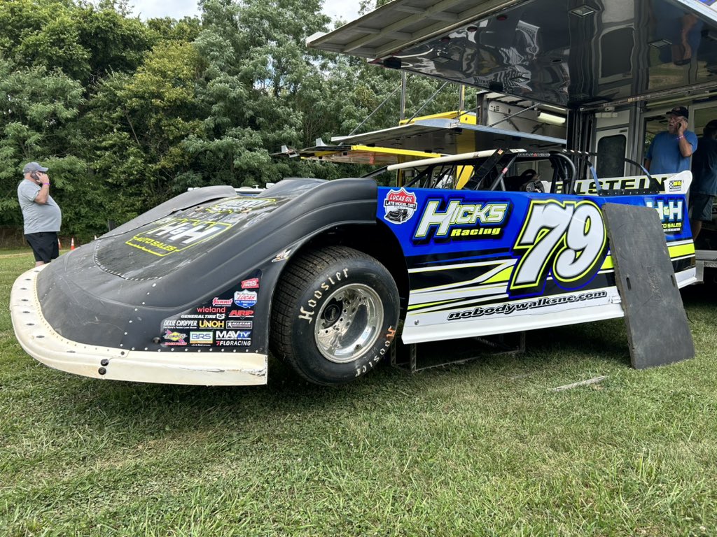 After a successful stint with the <a href="/SoNationals/">Southern Nationals Series</a> in July, <a href="/7DonaldMcIntosh/">Donald McIntosh</a> has returned to the Billy Hicks Double-Nickel ride for the three-day <a href="/lucasdirt/">#𝗟𝘂𝗰𝗮𝘀𝗗𝗶𝗿𝘁 🏁</a> North/South 100. 🪙