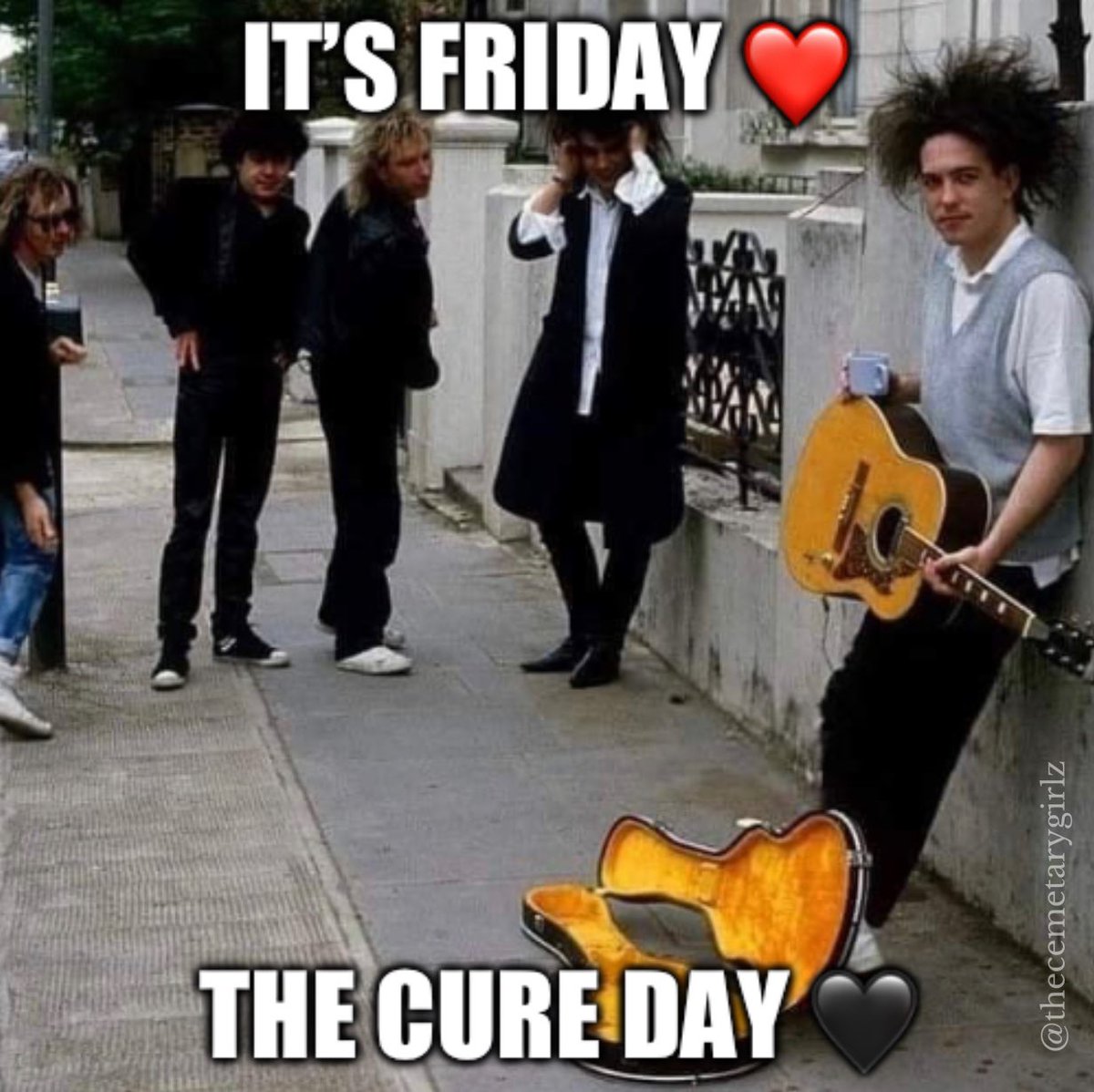 It’s Friday witches youtu.be/mGgMZpGYiy8 Start your day with a cup of tea or coffee and a song from The Cure 🖤🦇 #thecure #thecureband #thecurememes #robertsmith #Friday #fridayiminlove #fridayiminlove❤️ #Friday #itsfridaybitches #Friday #itsfridaywitches
