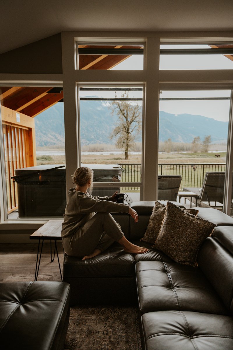 Take advantage of a RARE opportunity to reserve the Homestead Chalet for a end of summer getaway. Available Aug. 15th - 16th, 22nd - 23rd &amp; 25th.
Secure your spot by contacting us at office@fraserriverlodge.com

#airbnb #getaway #mountainview