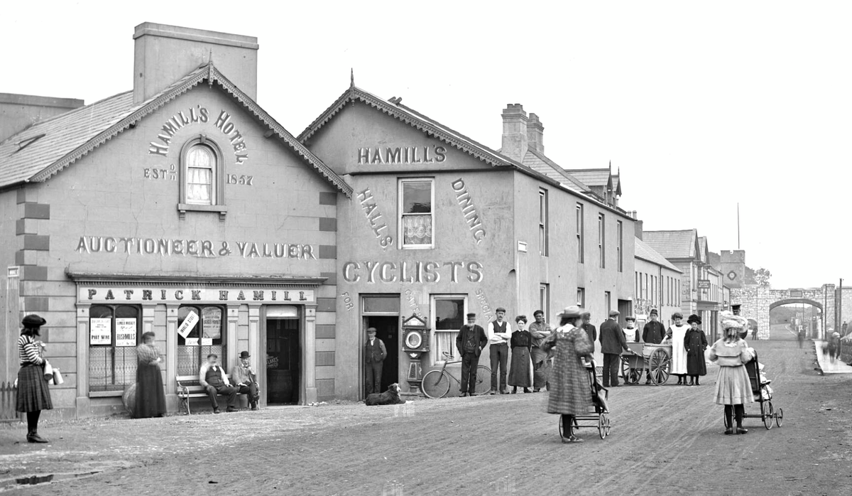 Carnlough. Co. Antrim. early 1900s.           (NLI)
facebook.com/profile.php?id…