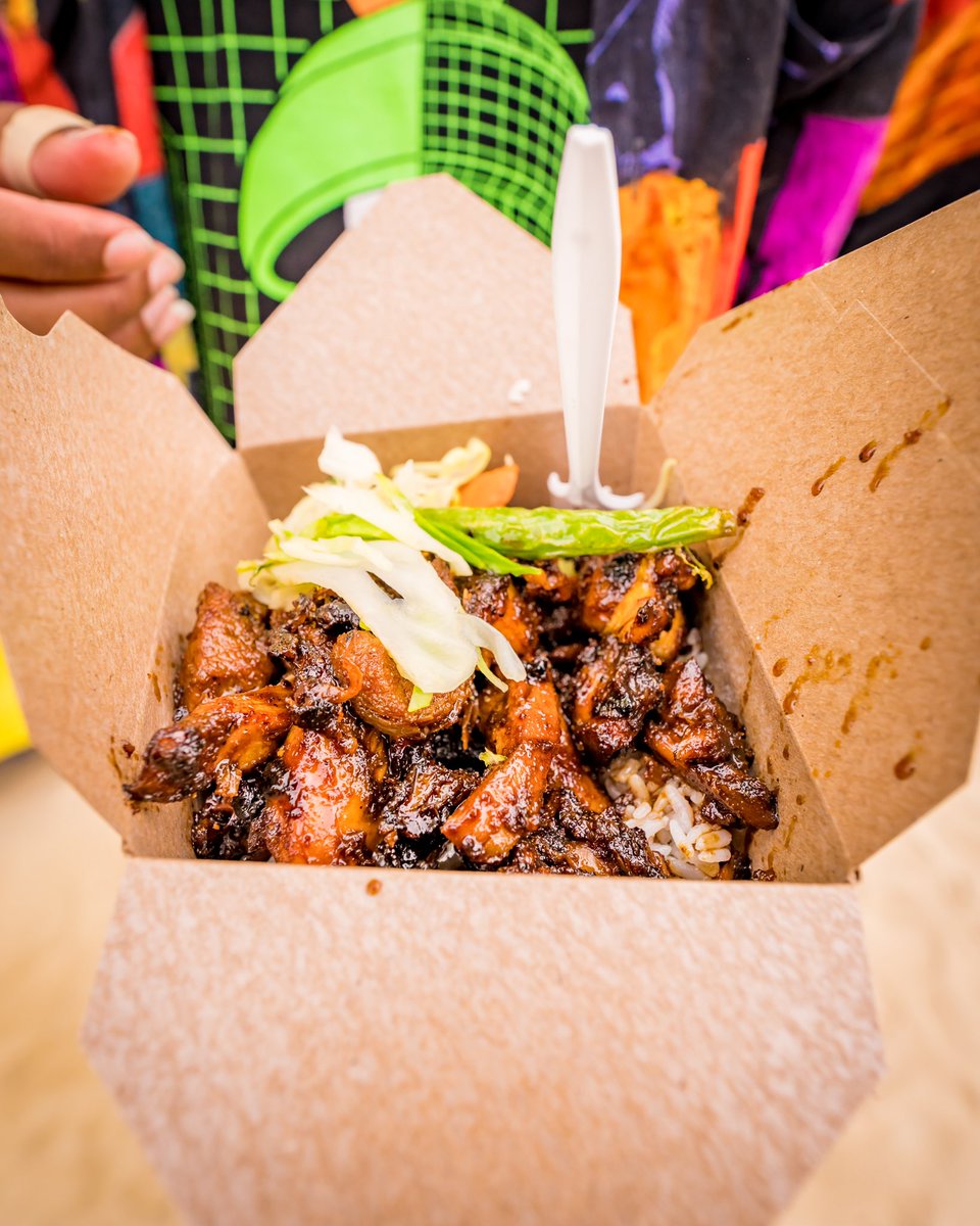 meta_amp's tweet photo. 🤙🏽Calling all foodies!! We know it’s important to keep your SOL nourished at festivals - what’s your must have food vendor you want to see at #SolFest24? 🍕Make sure to tag your favorites below👇🏼 Applications are live on our website! https://t.co/zuTHJHZuvc