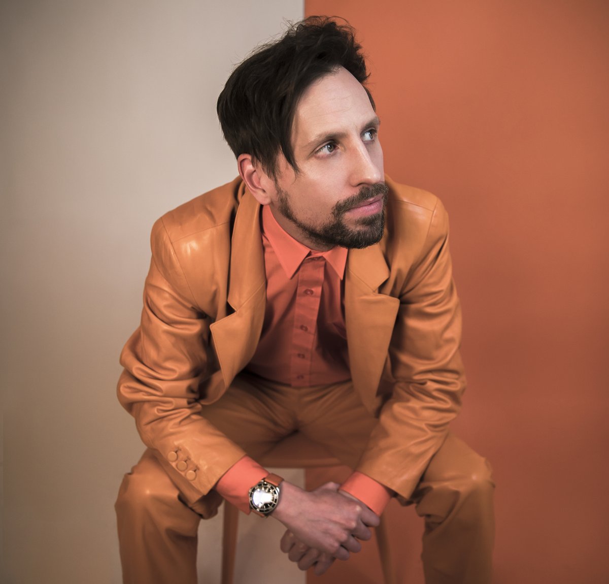 FassineMusic's tweet photo. We had a magnificent experience working with Jimmy King on this series of portraits for Fifty-Move Fools.
Each track on the album has its own visual world to embody its ego.
#fassine #altpop #avantpop #fiftymovefools #nevertoheaven #jimmyking #femalevocals #newmusic #bobbyfischer https://t.co/bfmV0MSs0q