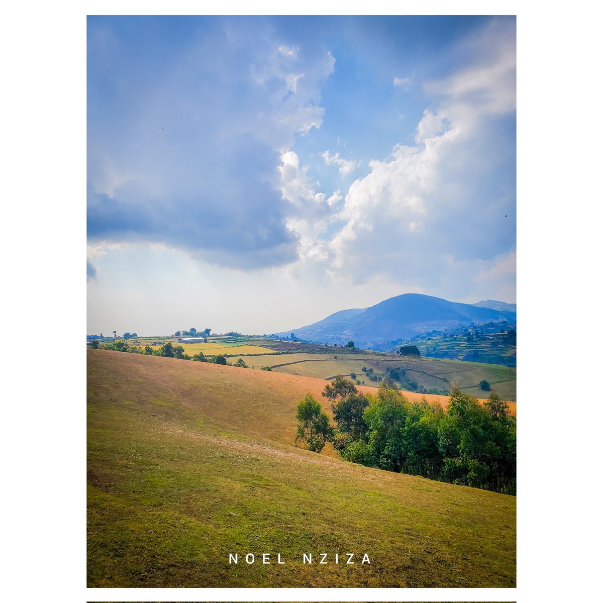 NoelNziza_'s tweet photo. I met today a beautiful landscape in the commune of Mukike, @BujumburaProv At the Mugere river.
Images shot on Android 📸 https://t.co/qHzkwflKrM