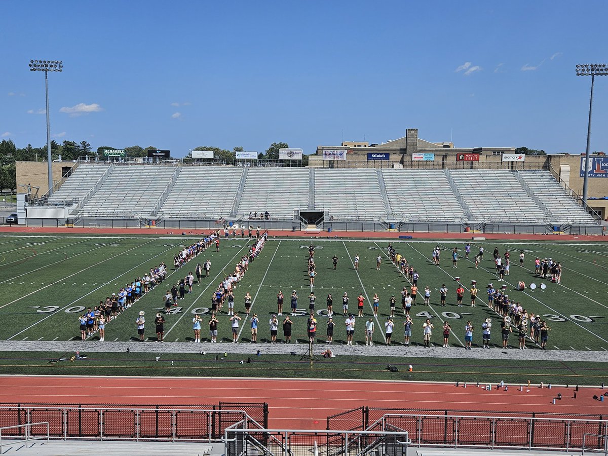 TheWashTattoo's tweet photo. Did you know that our very own Development Advisor Stu Warmington, who is based out of the #UK comes to the U.S. every year to teach students at the #LibertyHighSchoolGrenadierBand during their band camp? It is just one of the many ways you see @TheWashTattoo in the community https://t.co/PdOxen9Gtm