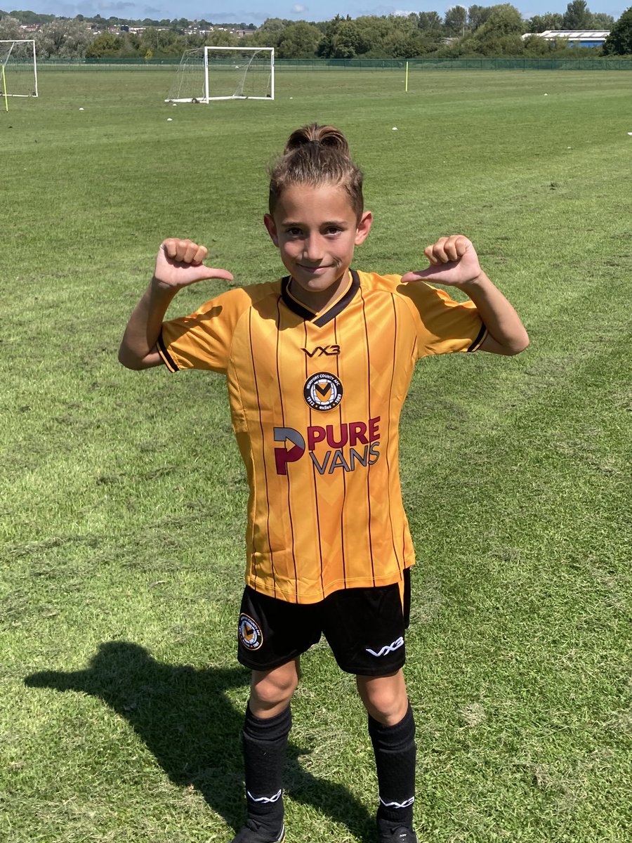 Darren Owens tweet media