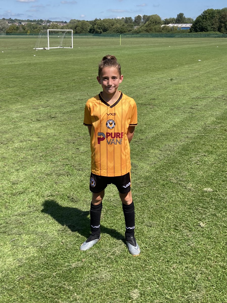 Darren Owens tweet media