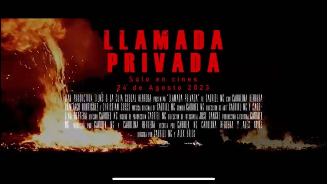 CinesUnidos's tweet photo. Ser exitoso y conocido tiene sus consecuencias. El escritor Valentino Lombardi y su familia lo descubrirán muy pronto 🎬☠

Este 24 de agosto llega a nuestras salas #LlamadaPrivada 🙌

¿Con quién te gustaría verla? 👀 https://t.co/JDAh8YdhFI
