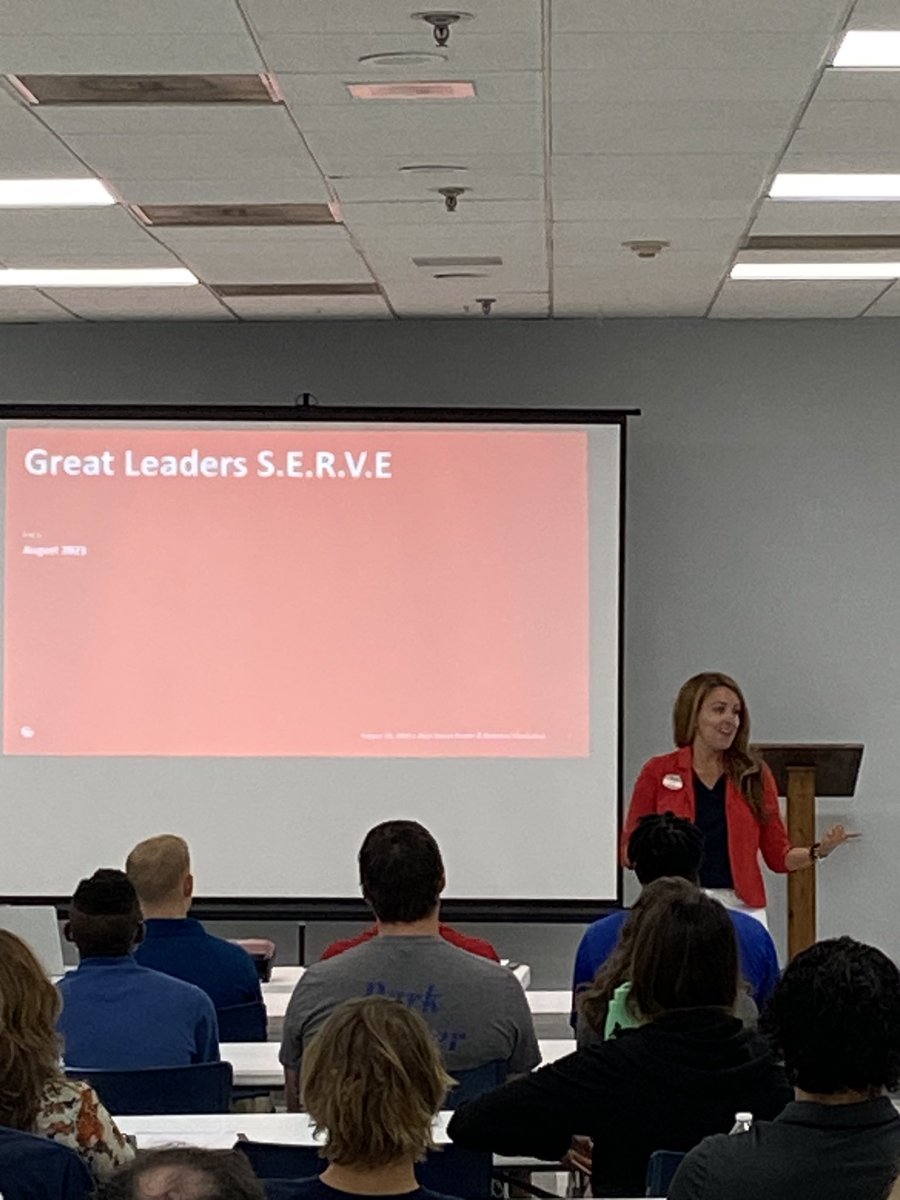 SCRPA's tweet image. Great customer service workshop held at Tri-City Lesiure Center in West Columbia.  63 park and recreation front line staff in attendance.   Thank you to Brit Sims with Chick-Fil-A for share with us!  #customerexperience
