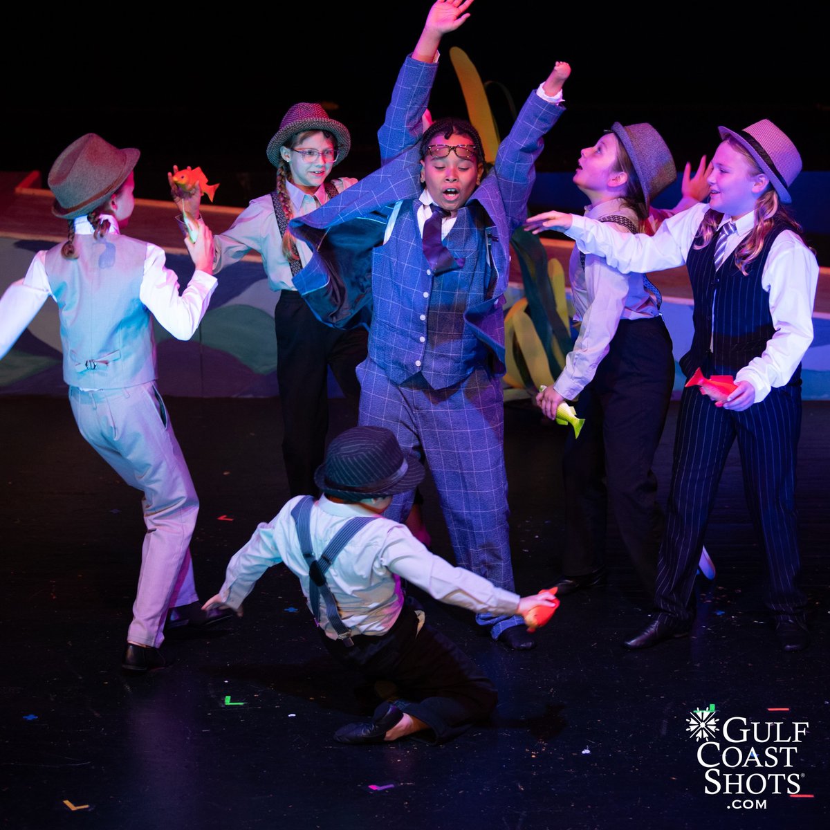 HITSbackstage's tweet photo. #TBT - "In the Big Blue World" with Session 1 of Finding Nemo JR
📷: Gulf Coast Shots

🌊🌊🌊

#HITSTheatre #HITSkids #YouthTheater #TheaterEducation #FindingNemo #FindingNemoJR #DisneyonStage #MTIshows  #MusicalTheater #SummerTheater #HoustonTheater #HoustonHeights https://t.co/aXeua8AfOt