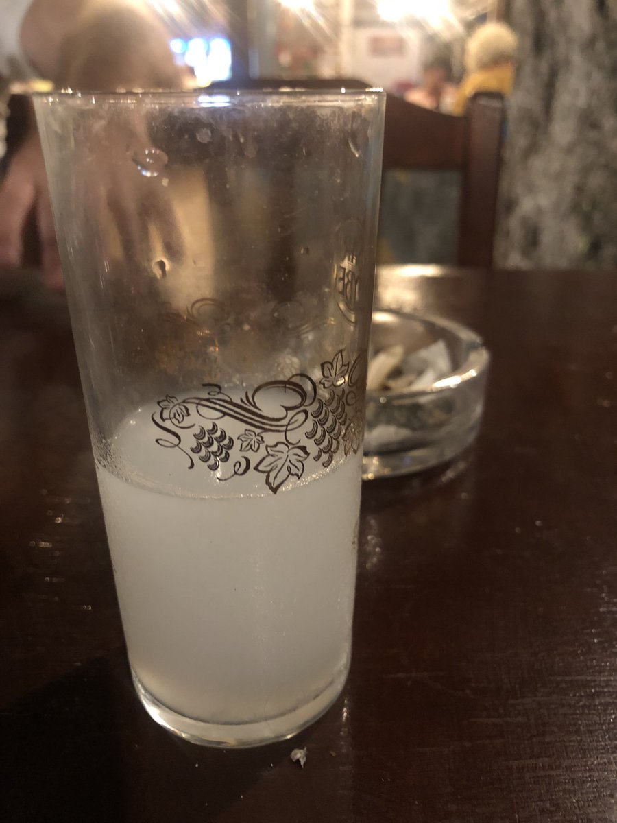 Hadi bu gece de insanların kalitesizliğine içelim!!!!!!!!