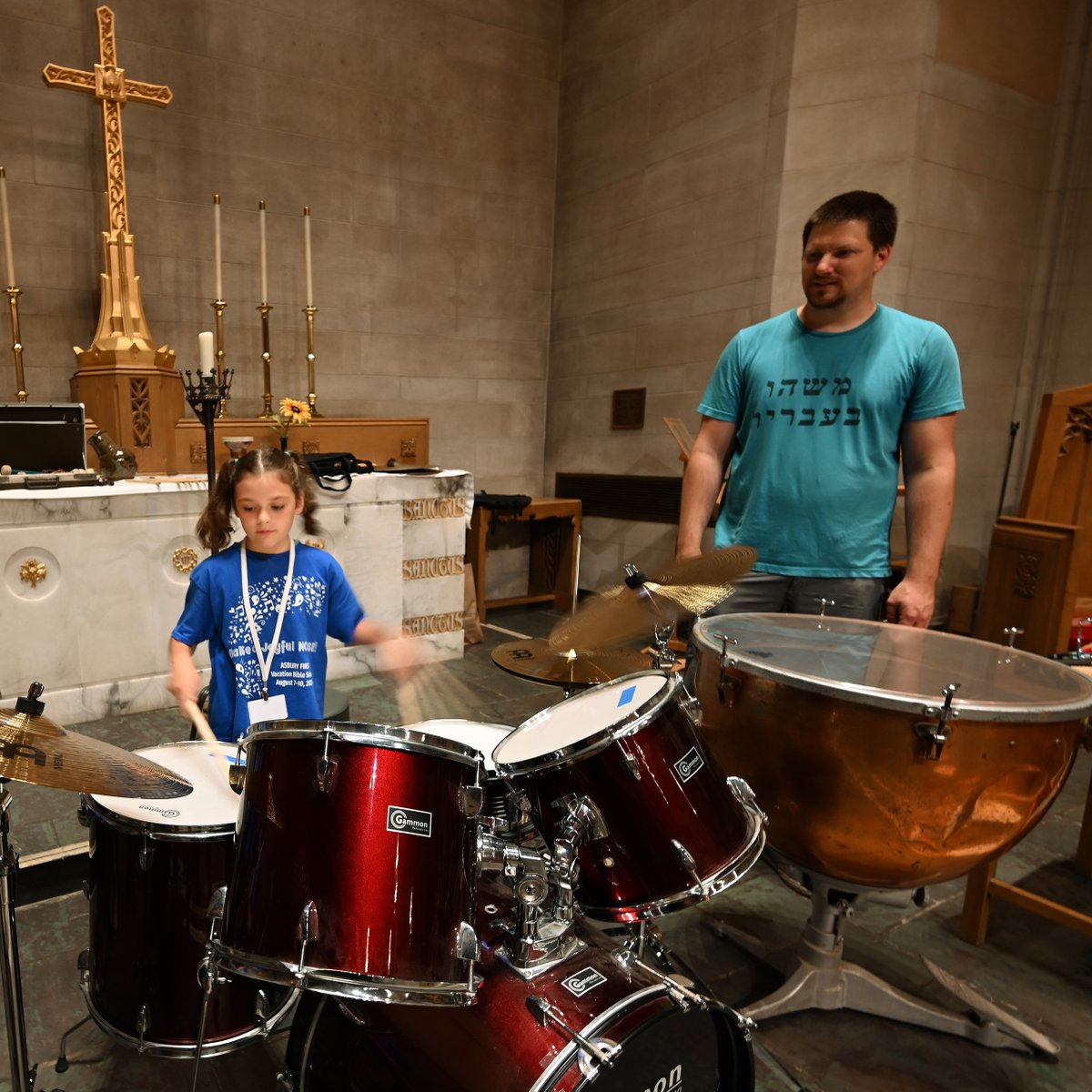 AsburyFirst's tweet photo. What a great way to end our VBS week! The children had fun as our Youth Minister, Mike Mullin, shared his talent and love for all things percussion. The Science Sound Lab was also a favorite. Ask any camper about Oolbleck and if it can dance. #asburyfirstvbs #makeajoyfulnoise https://t.co/hYlBevIziH