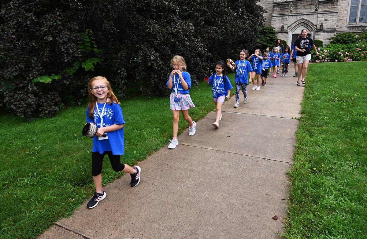 AsburyFirst's tweet photo. What a great way to end our VBS week! The children had fun as our Youth Minister, Mike Mullin, shared his talent and love for all things percussion. The Science Sound Lab was also a favorite. Ask any camper about Oolbleck and if it can dance. #asburyfirstvbs #makeajoyfulnoise https://t.co/hYlBevIziH