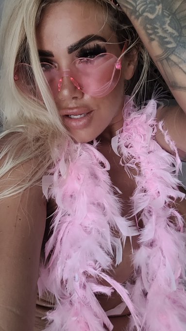 Im online  https://t.co/053xP6MlNw https://t.co/amEe1kB78T<a href="/tag/webcam"class="tags"><span>#webcam</span></a><a href="/tag/camgirl"class="tags"><span>#camgirl</span></a><a href="/tag/showuptv"class="tags"><span>#showuptv</span></a>