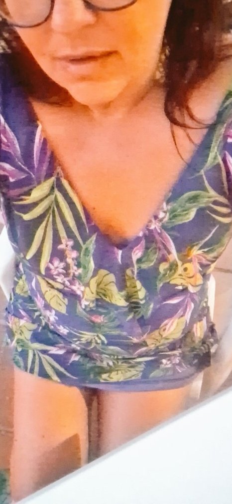 MissHotPot's tweet image. And tonight's outfit for uno &amp;amp; Hotel showtime of Grease. #fun #killmenow