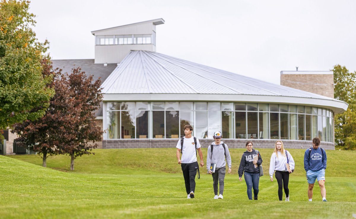 GarrettCollege's tweet photo. Discover Your Path at Garrett College! 🎒 
Explore our diverse range of programs, engage in campus life, and take the first step towards a brighter future. Enroll today and pave the way for your dreams! 🎯 
#exploregarrett #communitycollege #StartHere #GoFurther #deepcreeklakemd https://t.co/TWJxjtTuiP