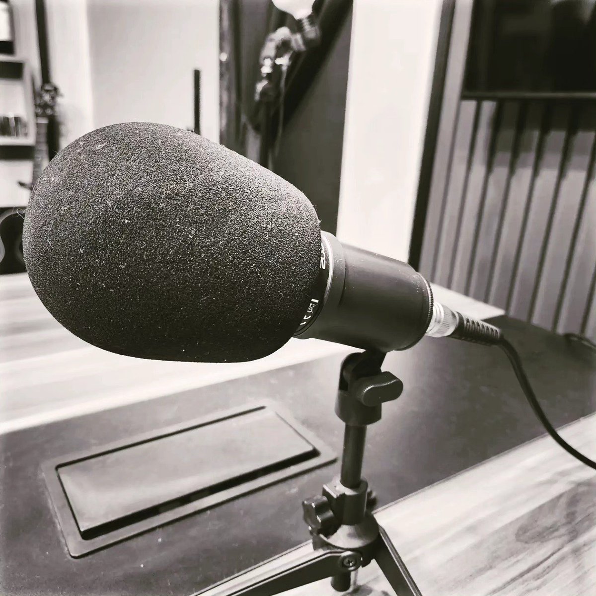 leandroarsantos's tweet photo. A Rádio Freud está nascendo.... já estamos nas redes sociais (Facebook,  Instagram e TikTok) e, na próxima quarta feira, o primeiro capítulo será disponibilizado no YouTube e Spotify... o slogan oficial diz tudo: trazendo a Psicanálise para quem quer saber! https://t.co/zIzl6QslSe