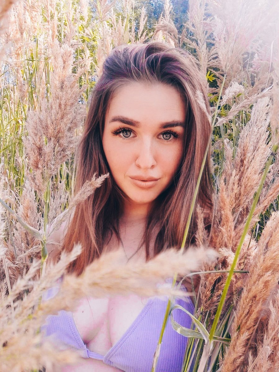 Gn fam 😴 💓 

Quite a bit and bulet 4000 subscribers😭🤯
This is a big number for me🤯
Thank you 🔥 💗