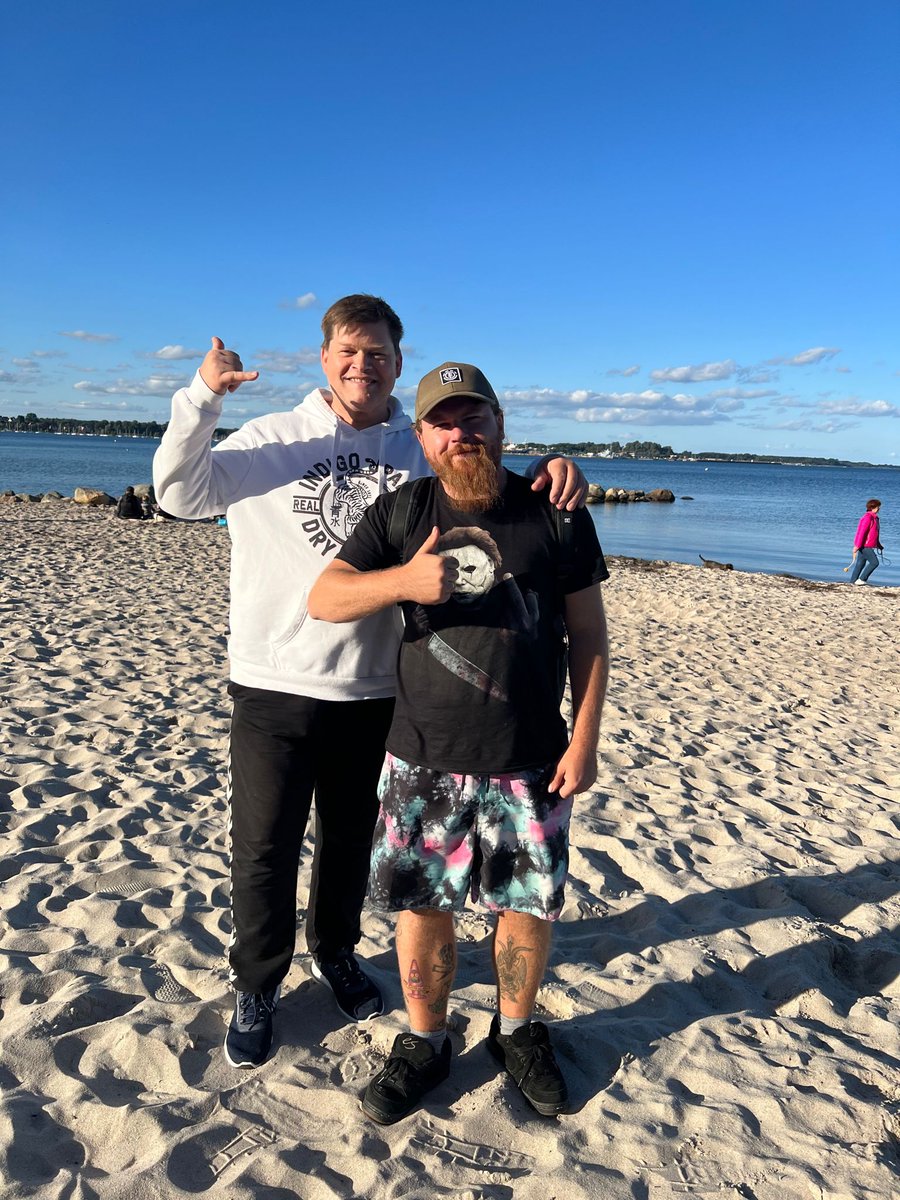 pickelbub's tweet photo. @KingWhiteyDude 20 min länger und er hätte zu fortnite jaaaa gesagt 🤣🤣🤣🤣❤️ https://t.co/zjXjKAdy3c