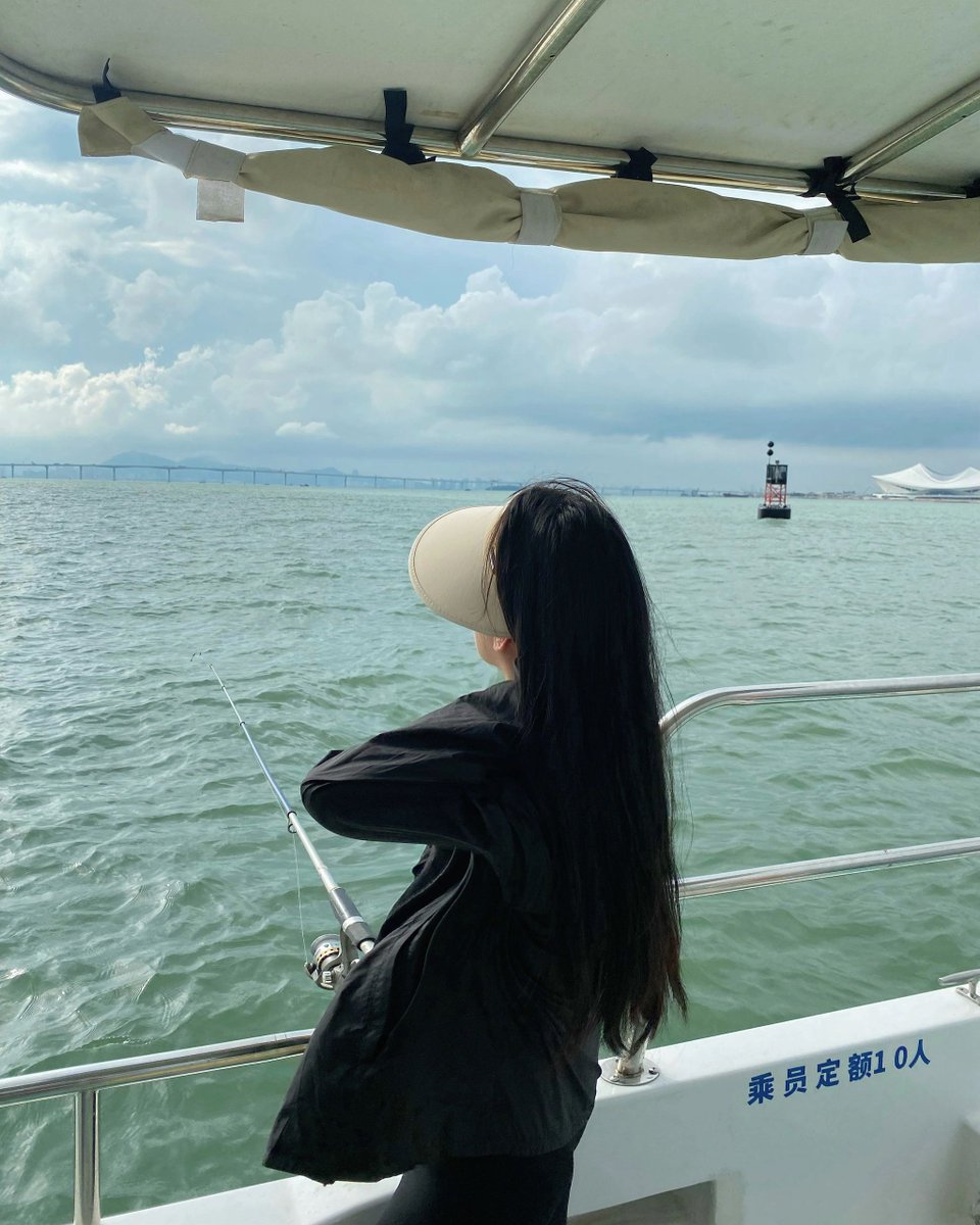 tania_csl0068's tweet photo. One by one, more girls like fishing.π£π£
#angling #SeaFishing #BoatFishing #Grouper
#SeaFishing #Boatfishing #angling #outdoors #CaliforniaGirls #Yachts #Lujah #DailyFragments #Lifestyle #SummerEvents #Angler #notebookinspiration #Outdoor https://t.co/HhGfGGjL47