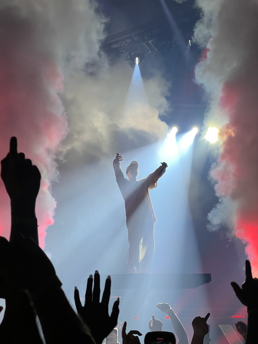 LunaDelvaux's tweet photo. @nfrealmusic and @cordae in Portland was phenomenal! Thank you Nate, Rico, Cordae and everyone for such a beautiful show we won’t forget 🙏🏼♥️ 
#HOPEtour https://t.co/N0ijRErO58