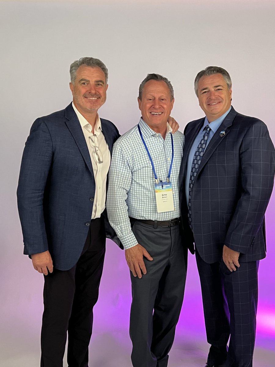 ginoblefari's tweet photo. I had the best time in San Diego attending the incredible Buffini Mastermind Summit with @Dermot_Buffini and @brianbuffini.
Thank you Dermot and Brian for inviting me to join your Summit and to your entire team for their generous hospitality.
#MastermindSD https://t.co/9VdaObBiIX