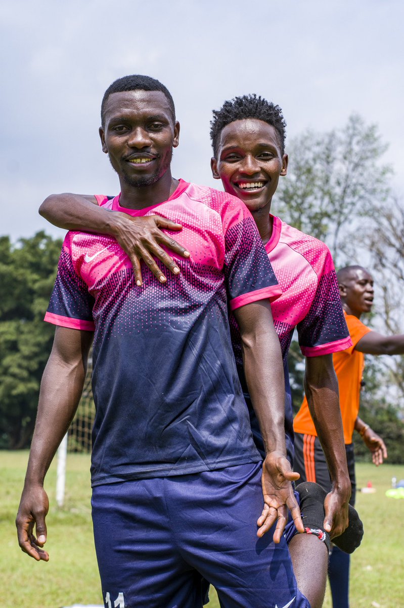 atagenda's tweet photo. Welcome to the @WakisoGiantsFC family, Andrew Samson Kigozi! ⚽️🔥 Exciting times ahead as we watch you shine on the field. We are thrived to have your talent onboard. Let's achieve great things together! 💪💜💜 #TheRestMustWait #NewStar #FootballMagic #WeAreThePurpleSharks https://t.co/3irPbGEu9s