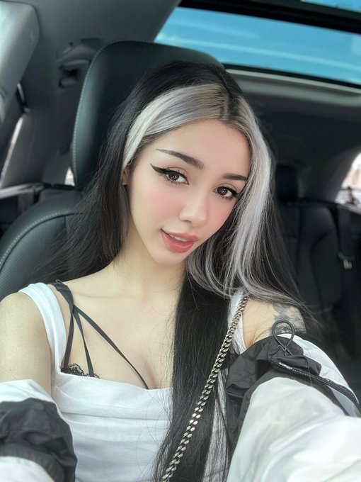 Ride with me? https://t.co/ZgksRYYhVv