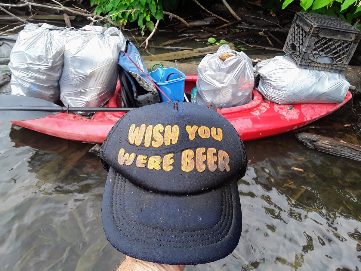 TJRPitt's tweet photo. Today's haul: 4 #Earthcleanup🌎#Litter bags; 117 more bottles of #plasticpollution removed.
Updated Totals:
966 total bags collected since March '22.
134 '#Pittsburgh-Ohio River' bags &amp; 3868 plastic bottles 'picked since May 19th.
Cheers!🍻 https://t.co/1TmKlmXFlF