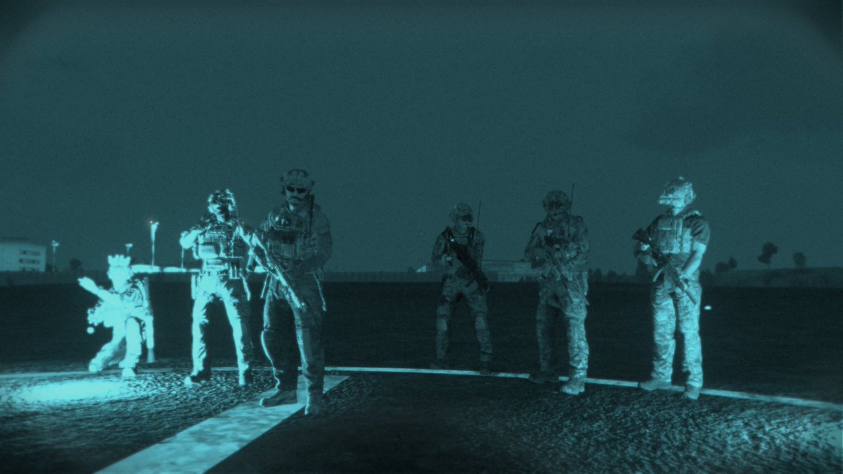 GrupoSpecter's tweet photo. Nuestra infantería helitransportada a la espera de un ala rotatoria para su despliegue en combate nocturno. 
🌙💭

#GrupoSpecter #Milsim #ArmA3 https://t.co/DymjHe1VWY