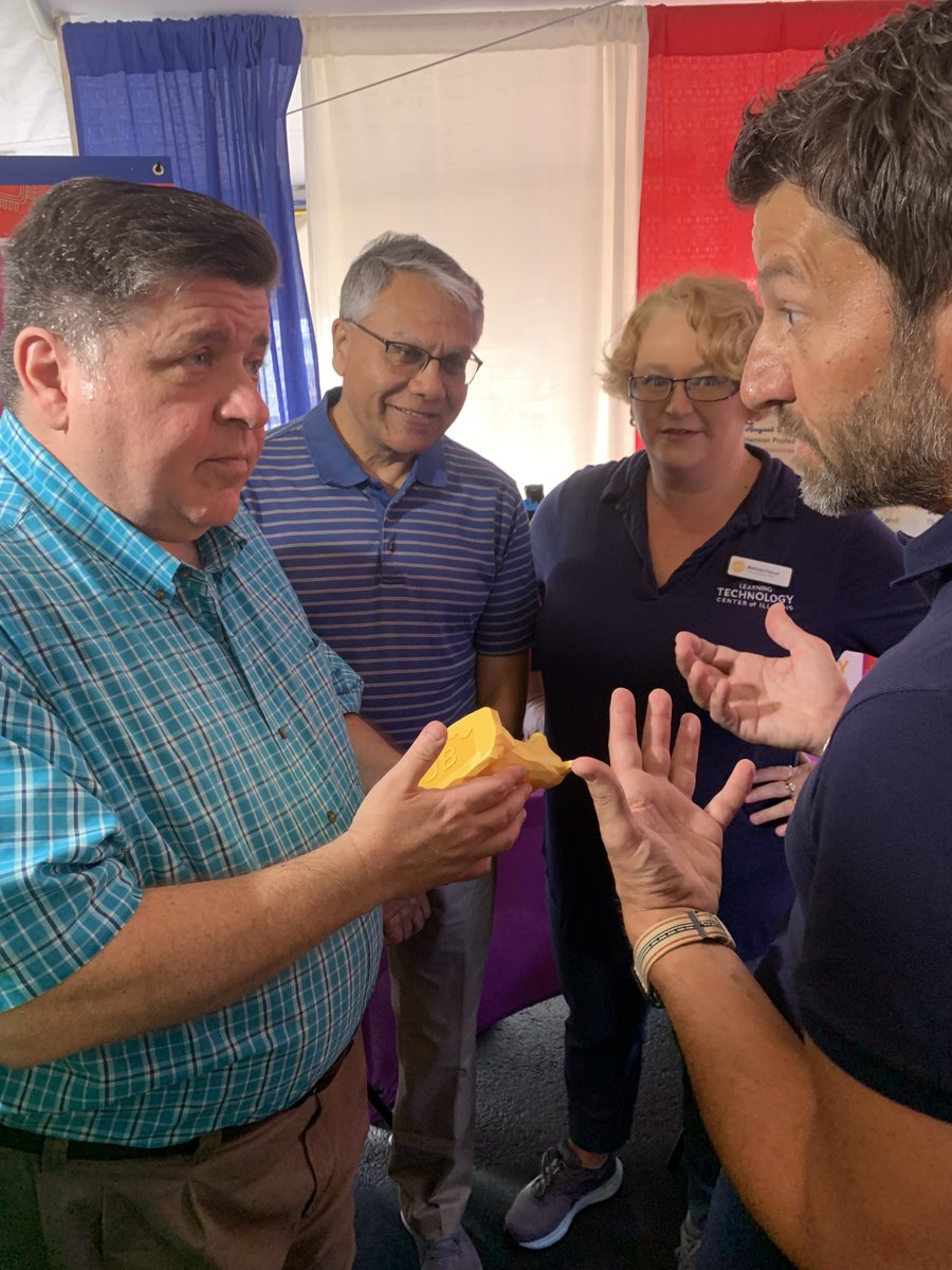 JB: 'So you can make *anything* with a 3D printer?' @LTCJoeC 'Absolutely!' JB: 'How about some 🌽 to go with this 🧈?' Thanks for stopping by, @GovPritzker! 🙌 #ILStateFair23 @ILStateFair @IllinoisDoIT