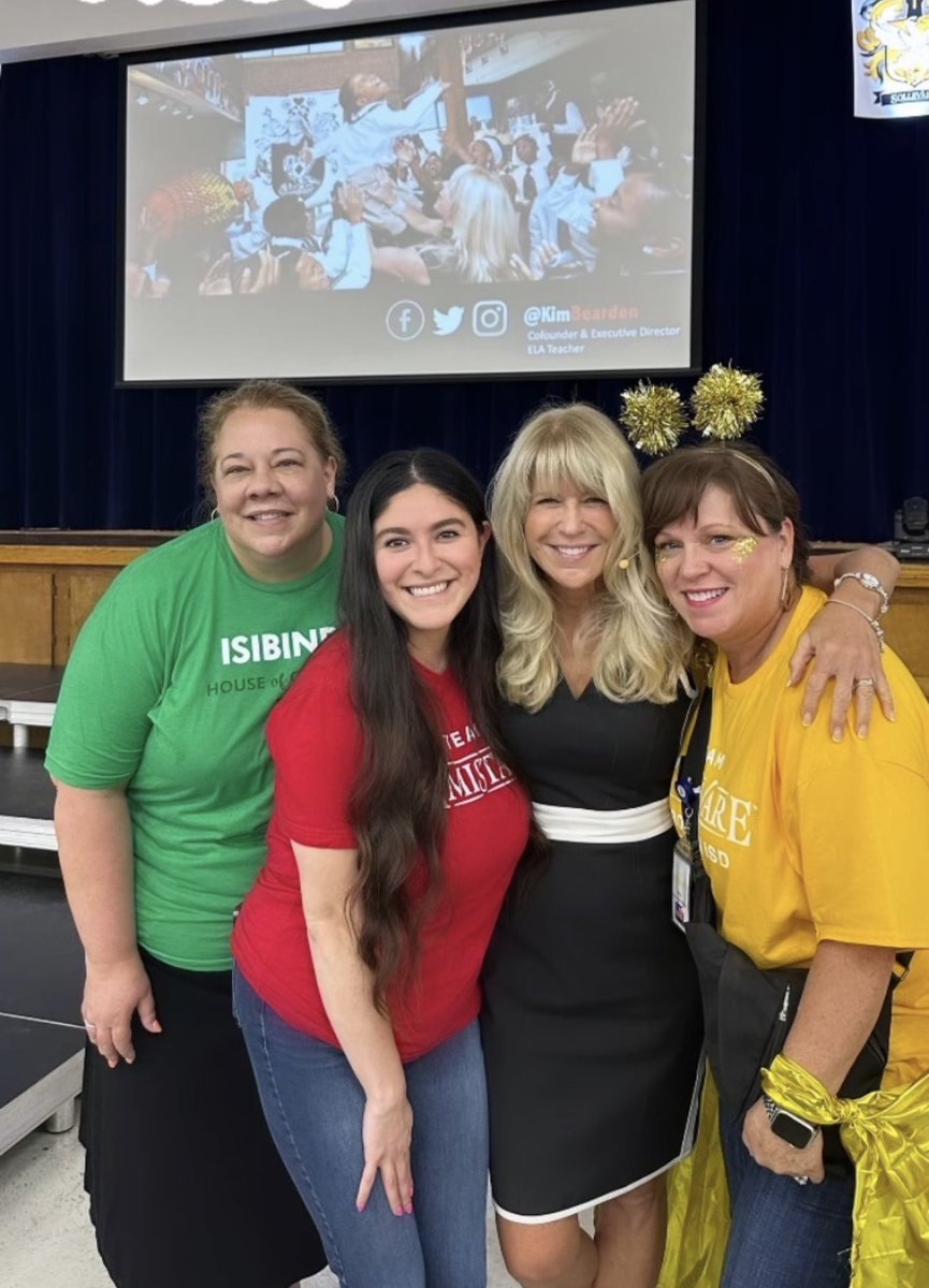 #RobinsonISD brought <a href="/kimbearden/">Kim Bearden</a> for 23-24 convocation and it was AMAZING! We learned, we laughed, we were inspired, we were encouraged &amp; we are ready for this school year! 💙🚀