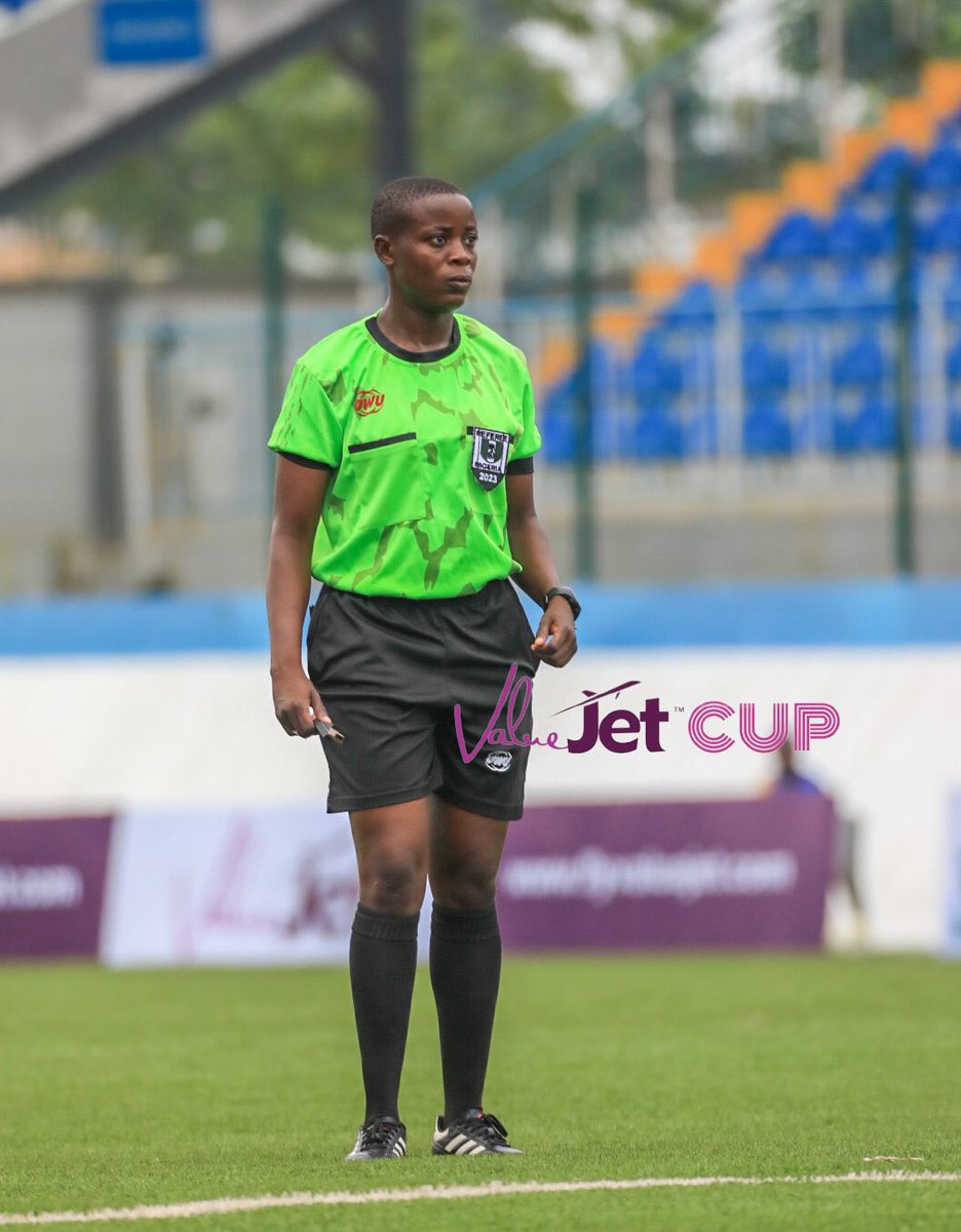 One of my favourite pick from today’s game was @folashade_ekun being the ref. 

- She was calm.
- She controlled the game properly.
- She was professional
- She’s my best female ref right now🌚 second to @Akhona_sheref 😭😭

We’re going to FIFA soon ma’am 
#ValueJetCup23