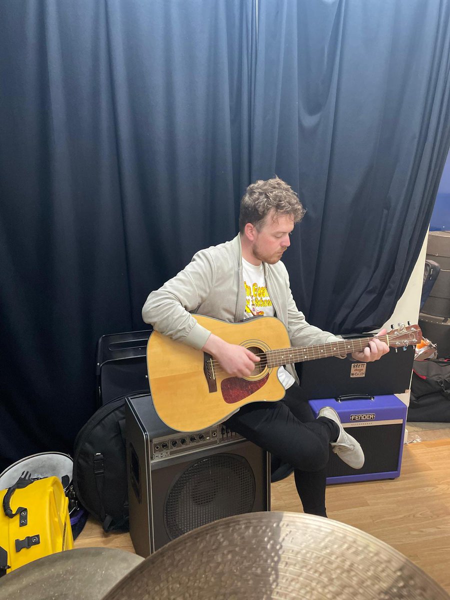 FakeLipsuk's tweet photo. We may have multiple new tunes for you tomorrow 👀

Last chance for tickets.

https://t.co/yIMMDu3pDq https://t.co/FDNVdZP43D