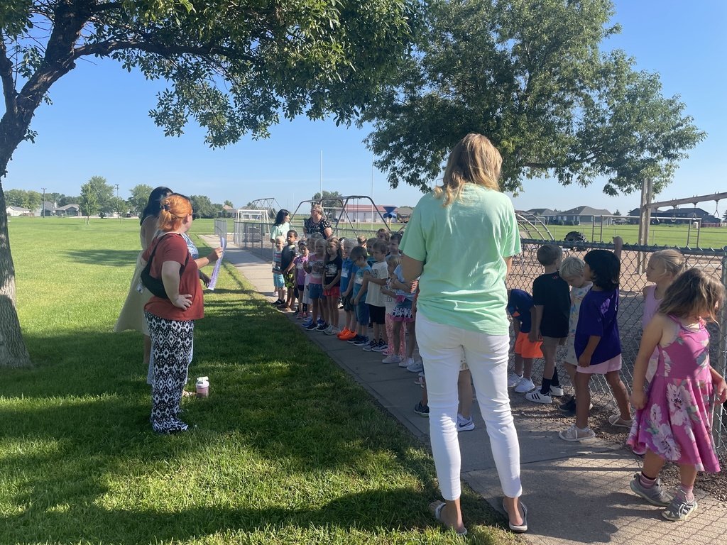 FCPSPanthers's tweet photo. The elementary students practiced expectations in and around the building today at their Expectation Stations. Looking forward to a great year! https://t.co/fjlI1czI39