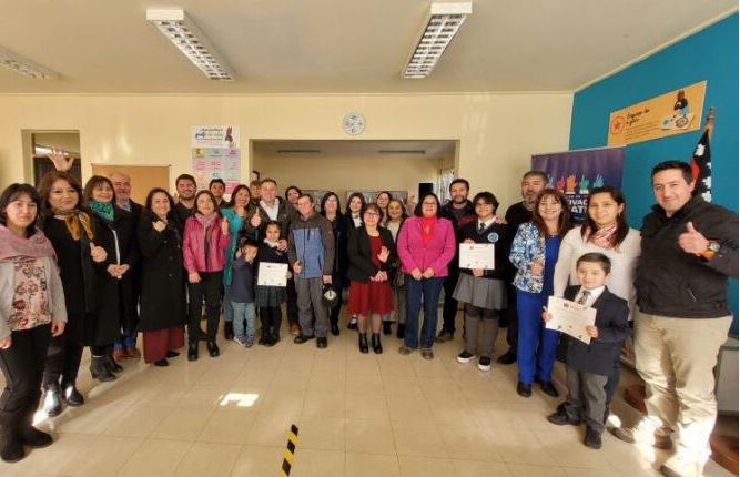 ElCollipullense's tweet photo. Alumnos del Colegio W. A. Mozart de #Collipulli son reconocidos en concurso nacional del Mineduc https://t.co/4P16iQ37A3 https://t.co/Eac0jzgUgi