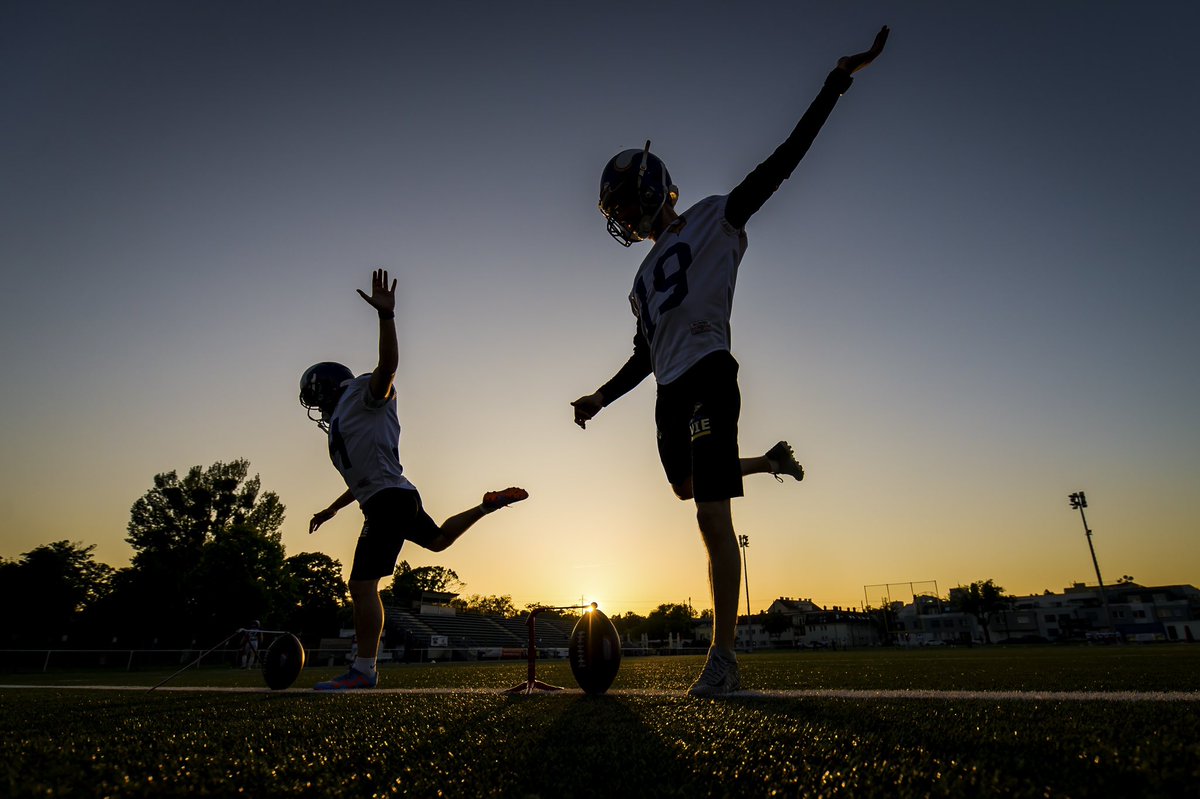 ViennaVikings's tweet photo. Good night, #Vienna 🌅

📸 @HJirgal | #PurpleReign https://t.co/DF7bew3g77