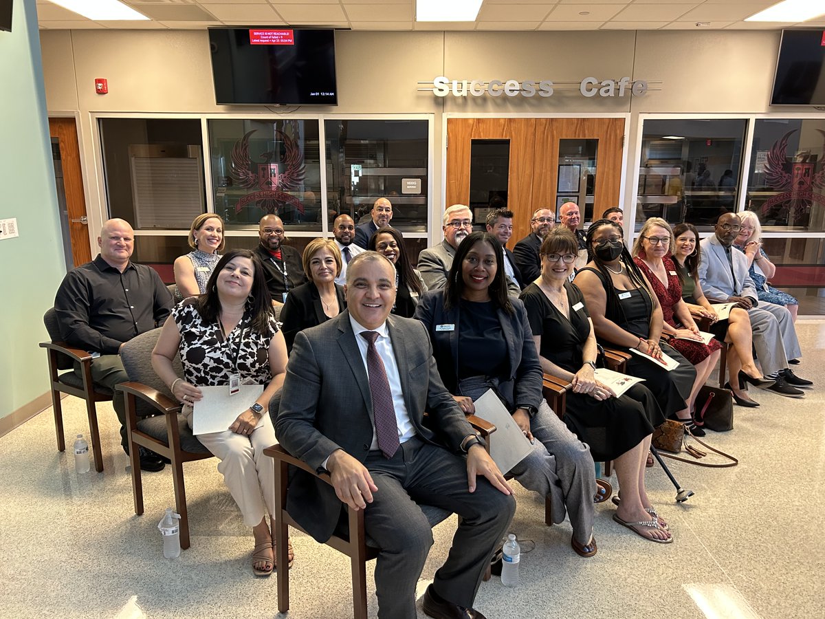 RoundRockISD's tweet photo. We’re sending a big congratulations to Success High School’s 15 summer graduates! 🎓These students reached a significant milestone during their graduation ceremony on August 8th. Help us wish these Phoenixes the best!
#ClassOf2023 #SummerGraduates #ItStartsWithUs #110years https://t.co/kcXXroh3E0
