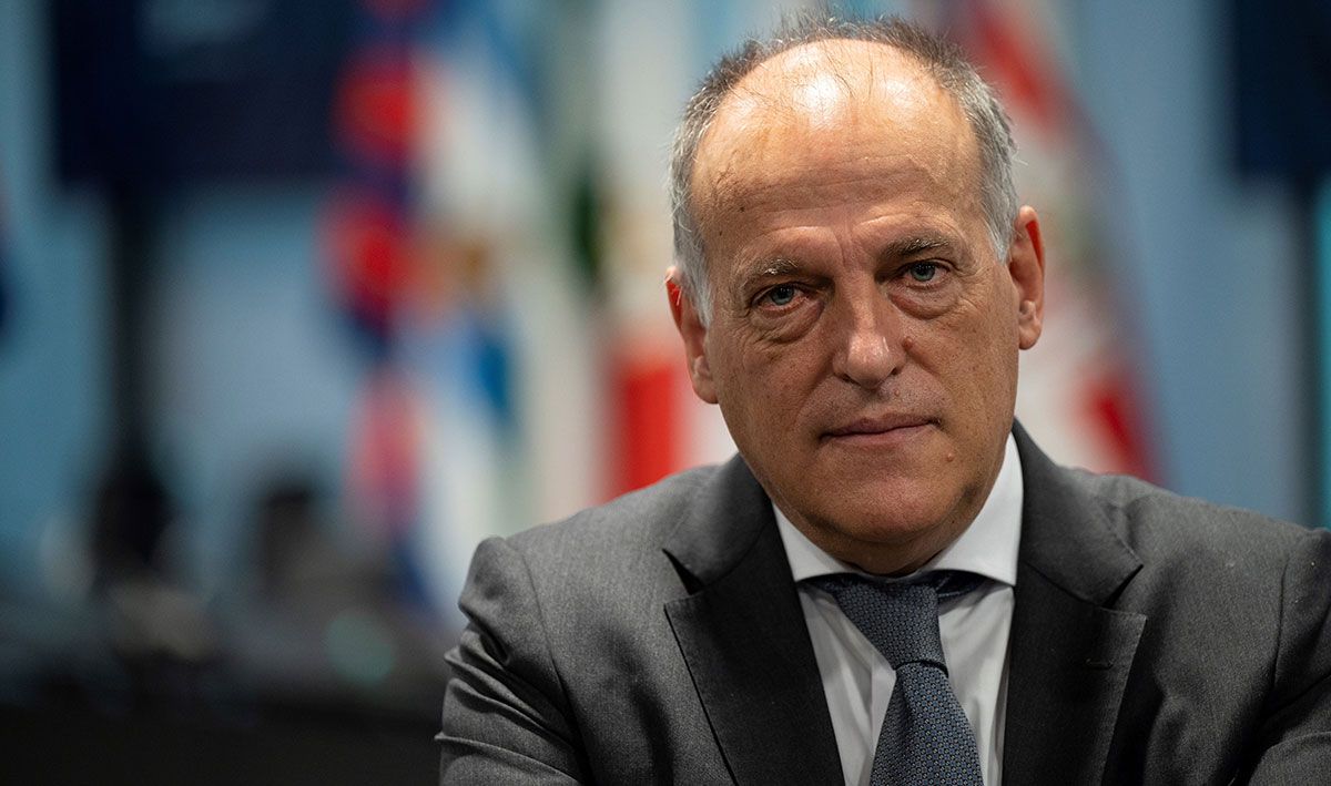 BarcaUniversal's tweet photo. Javier Tebas (La Liga President): "The Premier League and Saudi Arabia are ruining the transfer market." https://t.co/AeFPOaQbNc