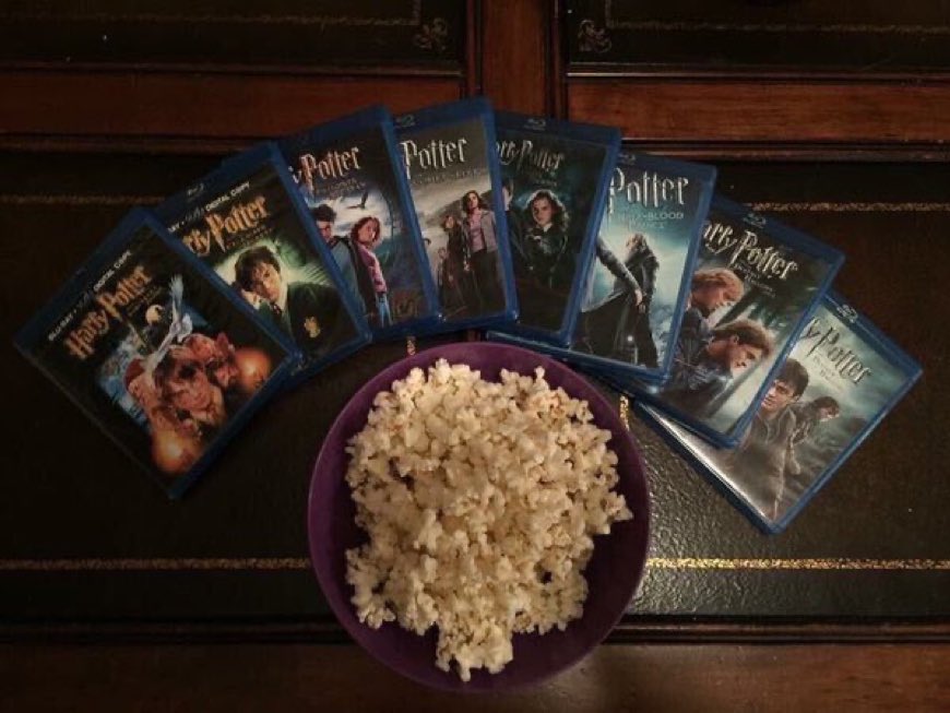 Harry_Potter_TM's tweet photo. Menciona con quién o quiénes compartirías este maravilloso plan ⚡️ https://t.co/q02gTgJWoh