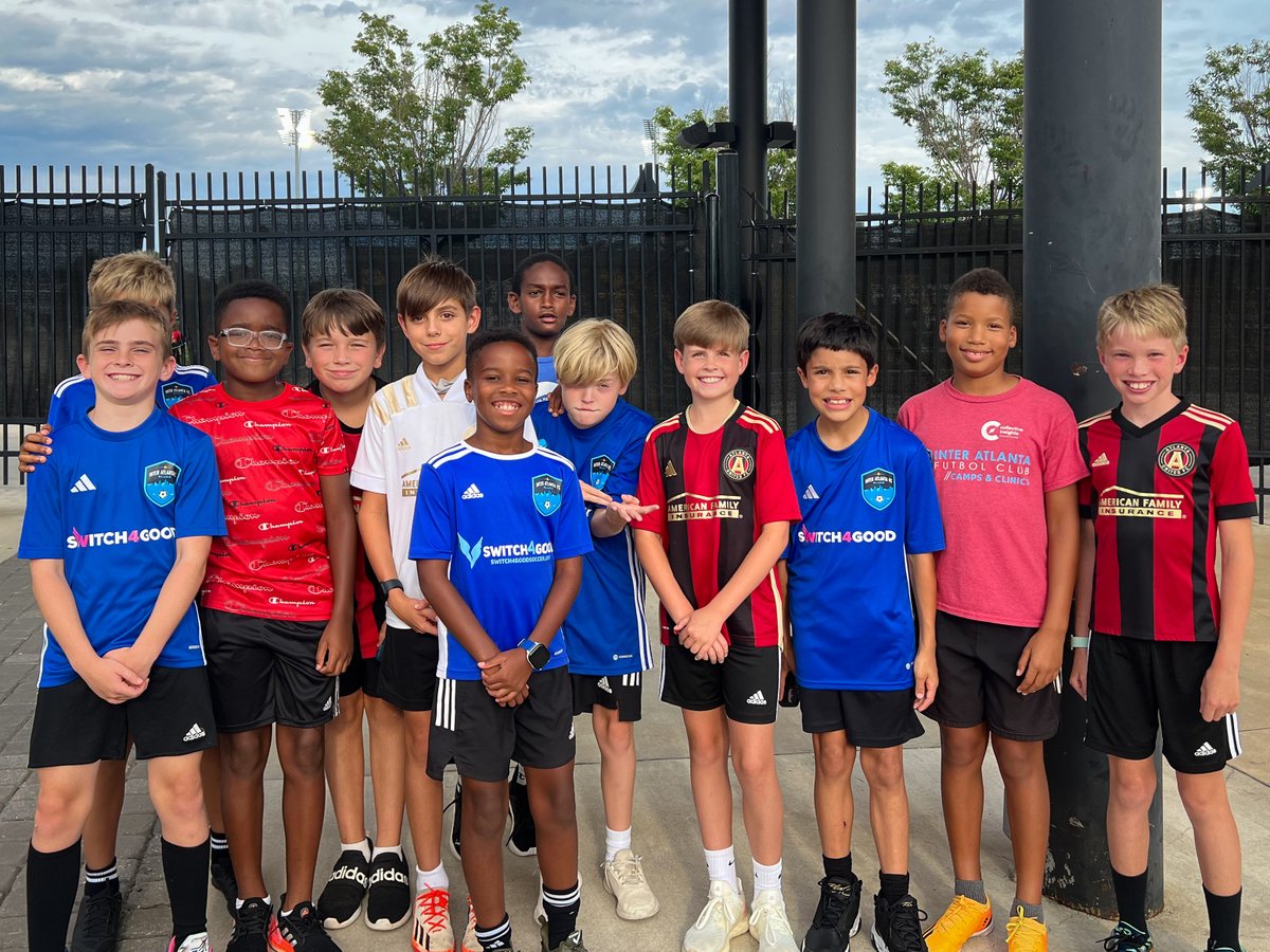iafc_blues's tweet photo. Last night, our 2012B Black team had a blast serving as ball boys for the Atlanta United 2 match! ππ΄β½ ATLUTD2 clinched a 3-1 victory against Crown Legacy FC! #UpThe2s | #INTERATL https://t.co/9oMuzDg2zf